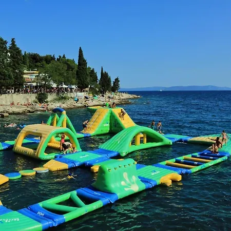 Lägenhet With Parking Space Rabac, Labin - 7429